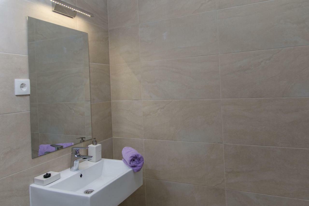Apartment Quarko Kastela Luaran gambar