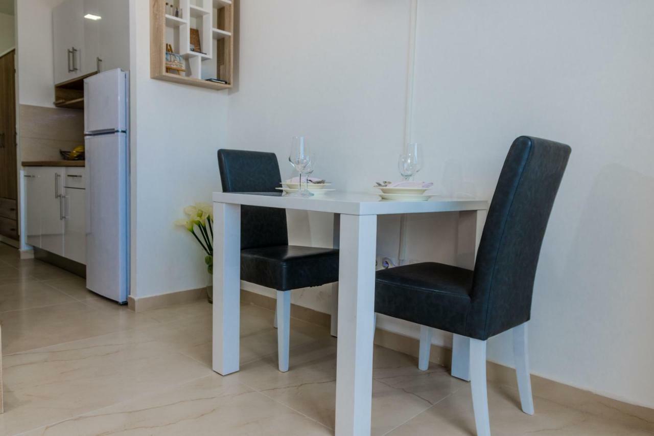 Apartment Quarko Kastela Luaran gambar